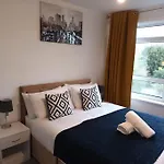 Jedid Kings Heath Apartment